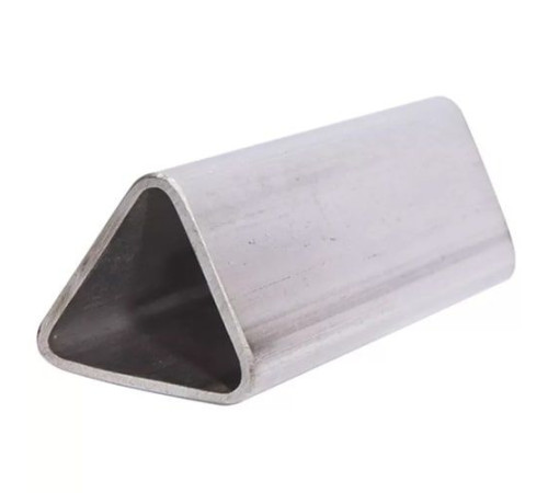 Треугольные трубы в Речице для строительства и металлоконструкций